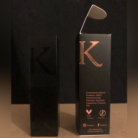 Karmela Cosmetics Silk Matte Lipstick-Enchanted. Dewy, Berry, Spicy, Sexy, Juicy - Picture 5 of 8